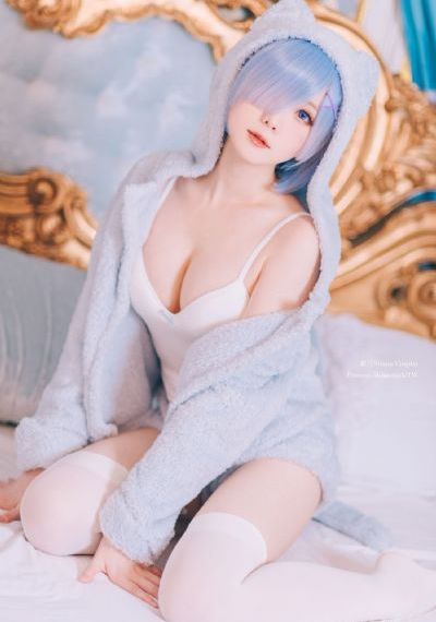 不穿内衣的美女操逼视频免费_720在线观看高清