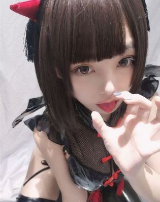 欧美成人高_DVD电影完整版在线观看